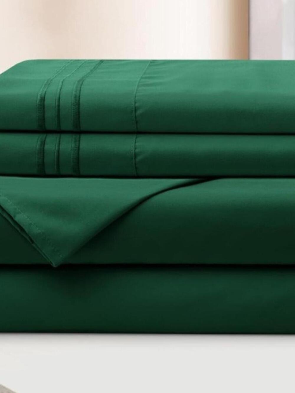 Amazon Basics 4-Piece Luxury Microfiber Dark Green Deep Pocket Sheet Set-Queen